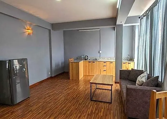 Nyadha House 5*